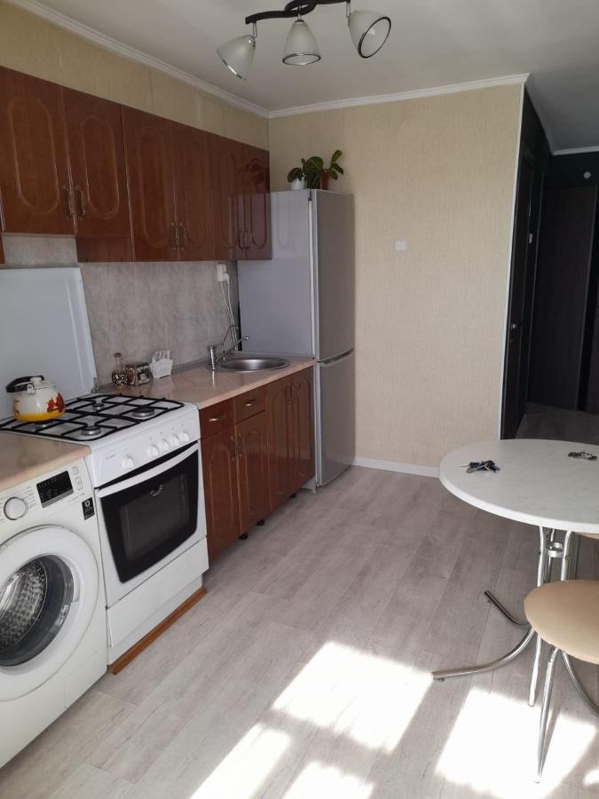 Изумруд Apartment Uralsk Exterior photo
