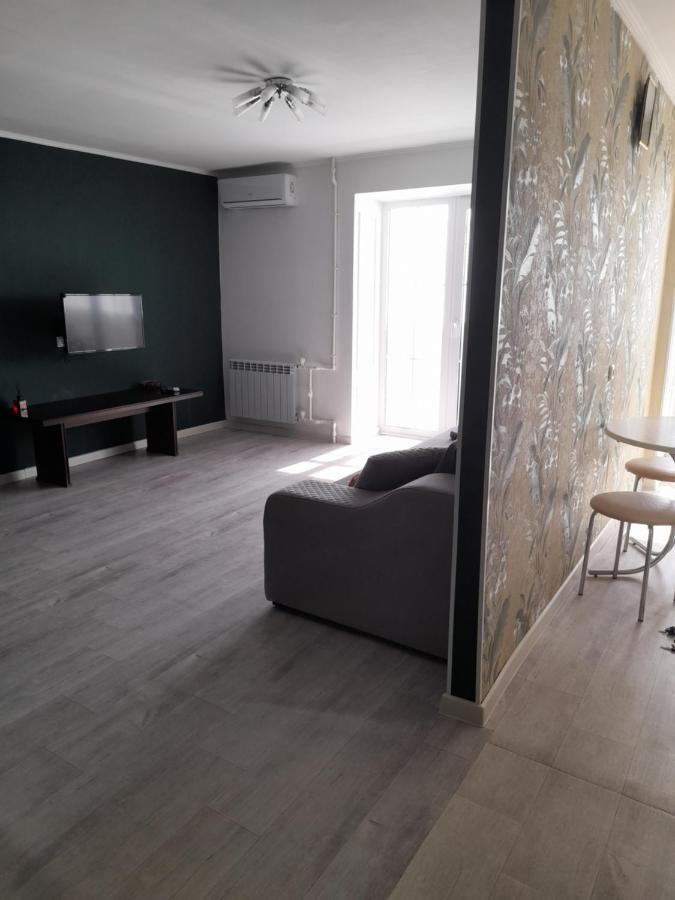 Изумруд Apartment Uralsk Room photo